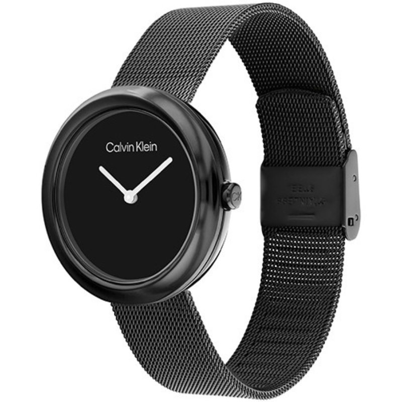 Montre Calvin Klein, CK Fashion, Twisted Bezel, boîtier en acier inoxydable, cadran noir, bracelet en acier inoxydable milanais, design moderne, étanchéité 30 mètres, élégance et raffinement.