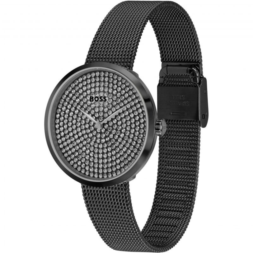 Découvrez la montre BOSS Praise pour femmes, un bijou élégant de la collection Praise. Dotée d'un boîtier noir en acier inoxydable de 36 mm, d'un cadran noir orné de cristaux et d'un bracelet en maille noir assorti, cette montre offre un look raffiné et sophistiqué.